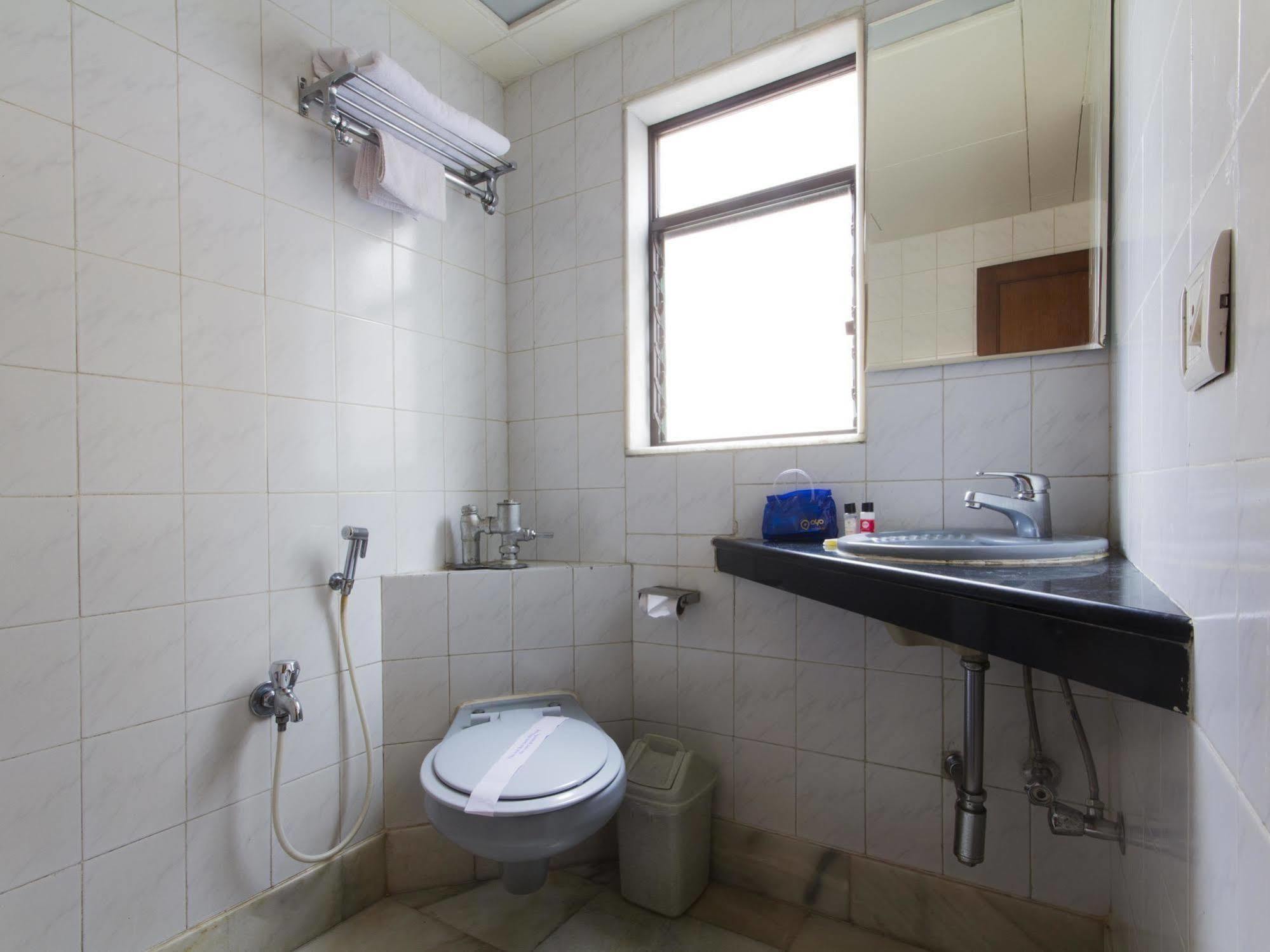 Hotel Ashray International, Sion - Near Bkc Mumbai Kültér fotó