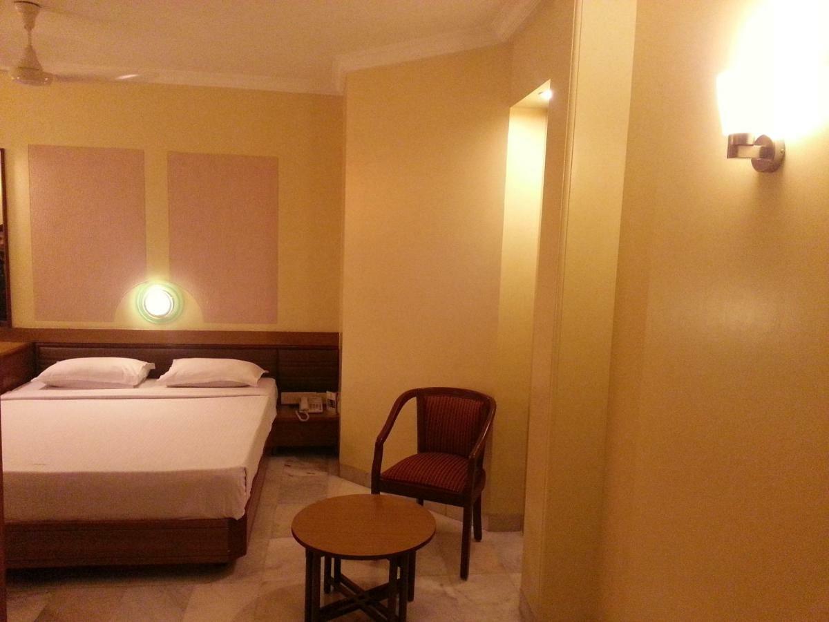 Hotel Ashray International, Sion - Near Bkc Mumbai Kültér fotó