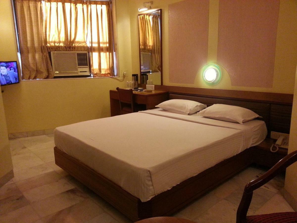 Hotel Ashray International, Sion - Near Bkc Mumbai Kültér fotó