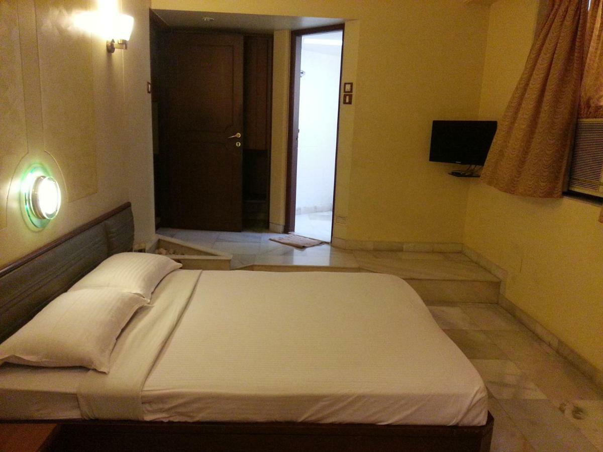 Hotel Ashray International, Sion - Near Bkc Mumbai Kültér fotó